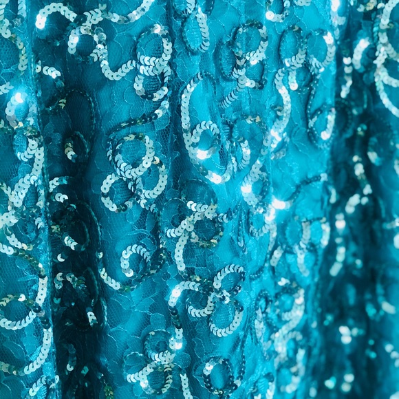 Mike Benet Formal Gown - Picture 11 of 11